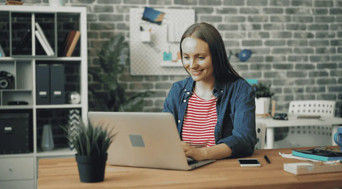 Hire and Earn Background